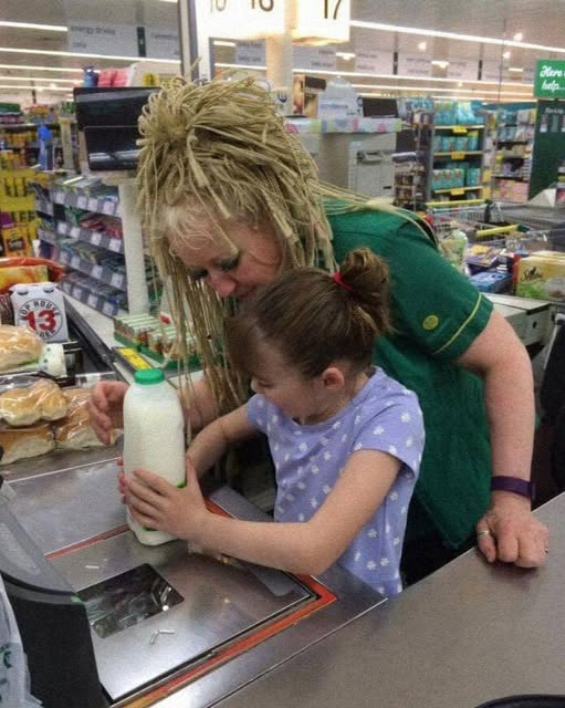“She Didn’t Judge — She Helped”: AMother’s Gratitude for One Quiet Actof Kindness…j