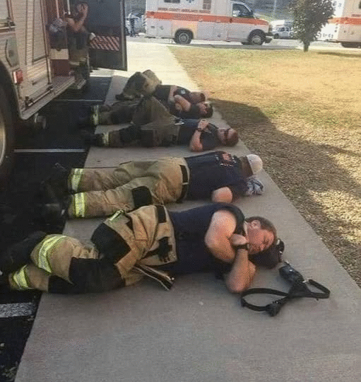 30 Hours, No Rest: The FirefightersWho Held the Line in Tennessee’sWildfires…h